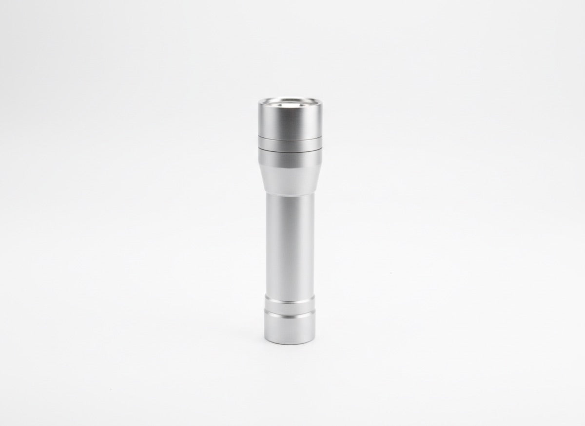 Multi functional telescopic flashlight