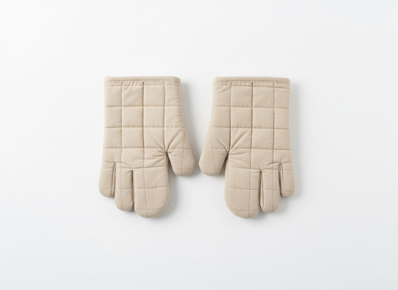 Disposable plastic gloves