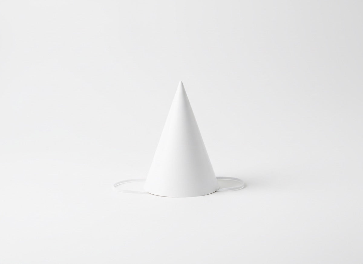 Frozen story party paper cone hat